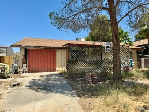 5230 Rou Cir, Las Vegas, NV, 89122-7033 | Card Image