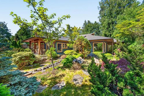 169 Churchill Rd, Salt Spring, BC, V8K2R3 | Card Image