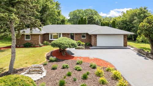 24935 S Ridge Rd, Elwood, IL, 60421-9416 | Card Image
