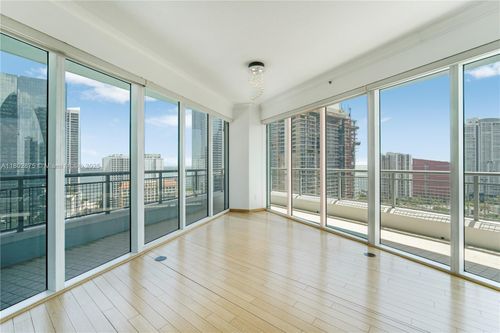 apt-2100-60 Sw 13th St, Miami, FL, 33130-4351 | Card Image