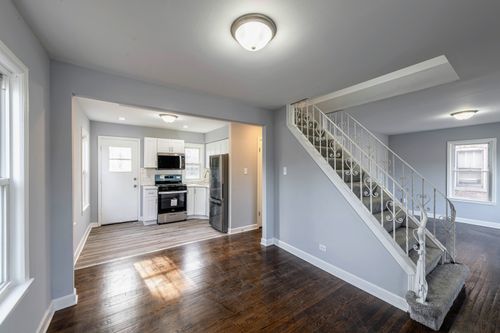 237 E 143rd St, Dolton, IL, 60419-1115 | Card Image