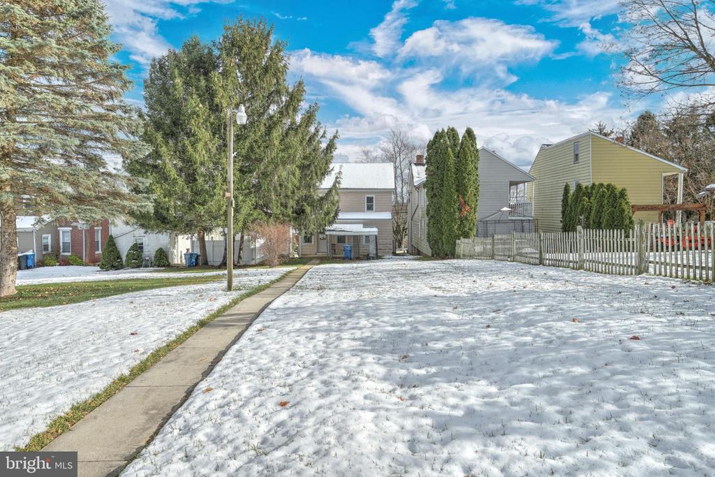 Residential in SEVEN VALLEYS 4