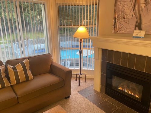 304-4910 Spearhead Place, Whistler, BC, V8E0X1 | Card Image