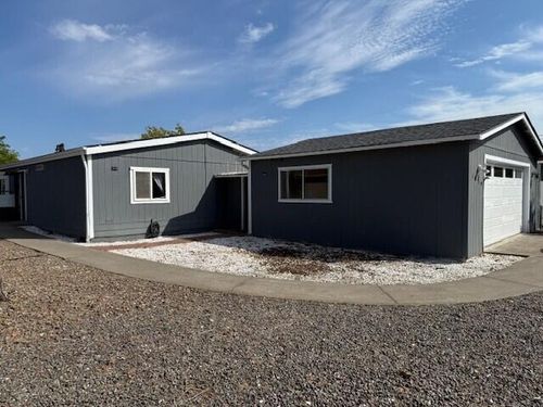 1310 Brentcrest Dr, Medford, OR, 97501-3998 | Card Image
