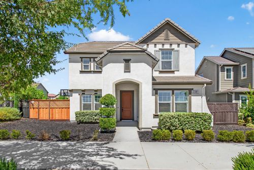 2381 Ellis Town Dr, Tracy, CA, 95377-8386 | Card Image