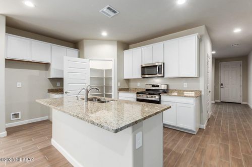 1083 S Chatfield Ave, Vail, AZ, 85641-1506 | Card Image