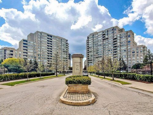 401-11 Townsgate Dr, Vaughan, ON, L4J8G4 | Card Image