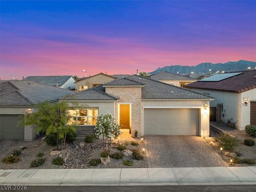 9987 Yetti Stroll Ave, Las Vegas, NV, 89166-6614 | Card Image