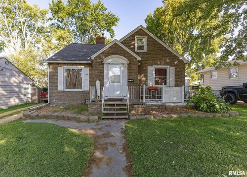 2212 Iowa Ave, Clinton, IA, 52732-6141 | Card Image