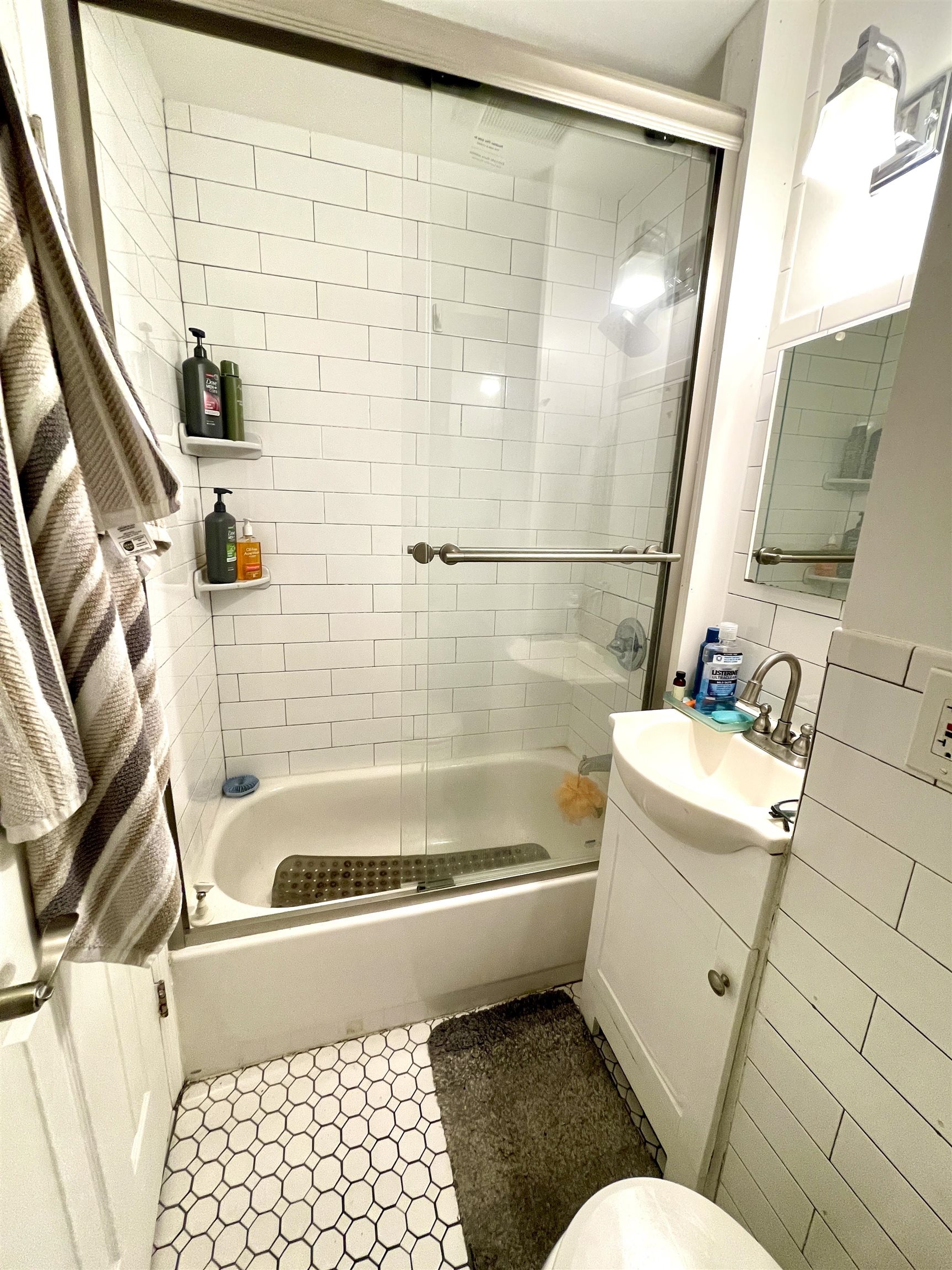 Residential Lease in JC, Heights 4