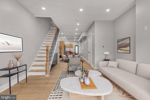 743 Morris St, PHILADELPHIA, PA, 19148-1226 | Card Image