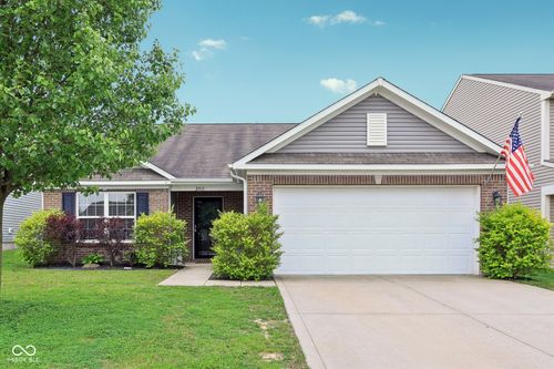 2911 W Hawanian Ln, Monrovia, IN, 46157-6119 | Card Image