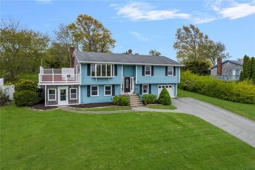 23 Algonquin Dr, Middletown, RI, 02842-4573 | Card Image