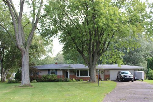 24278 Lynn Dr, Elkhart, IN, 46517-9578 | Card Image