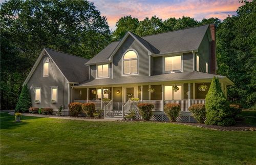 55 Little Pond County Rd, Cumberland, RI, 02864-2825 | Card Image