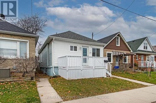 295 Strathearne Ave, Hamilton, ON, L8H5K8 | Card Image