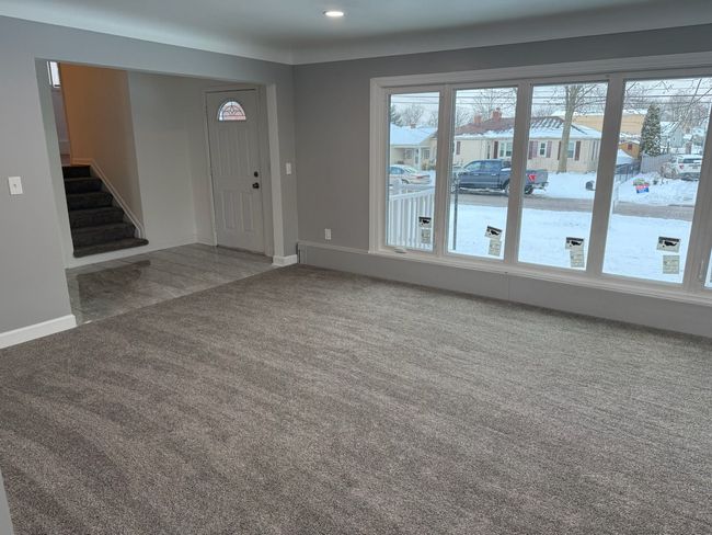 30631 Bayview Dr, House other with 3 bedrooms, 3 bathrooms and null parking in Gibraltar MI | Image 4