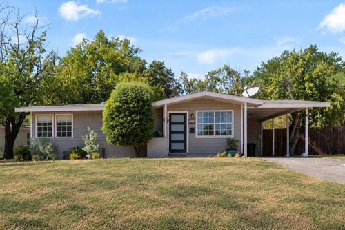 4800 Kilpatrick Ave, Fort Worth, TX, 76107-7230 | Card Image
