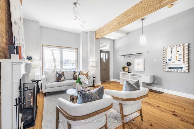 87 W Lodge Ave, House attached with 3 bedrooms, 2 bathrooms and null parking in Toronto ON | Image 6