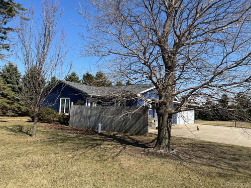 85 S Pinnebog Rd, Bad Axe, MI, 48413-9746 | Card Image