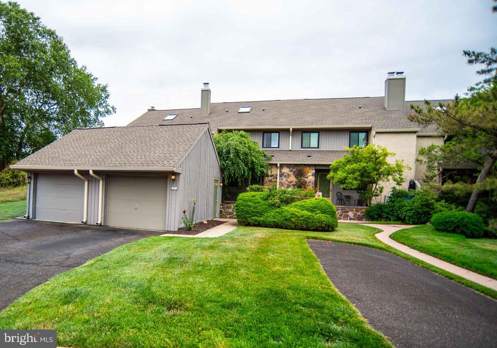 Residential in YARDLEY 4