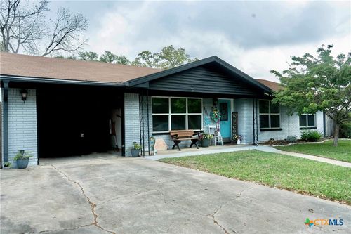 309 Hessler Dr, Hallettsville, TX, 77964-2505 | Card Image