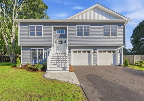 67 Kenway Ave, Warwick, RI, 02889-9405 | Card Image