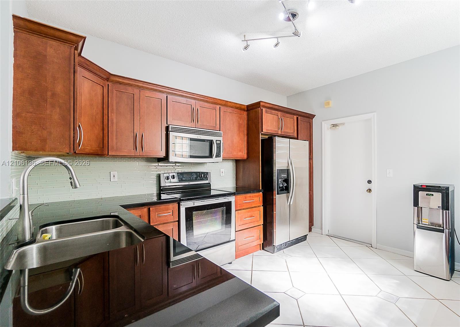 Residential Lease in Weston 5