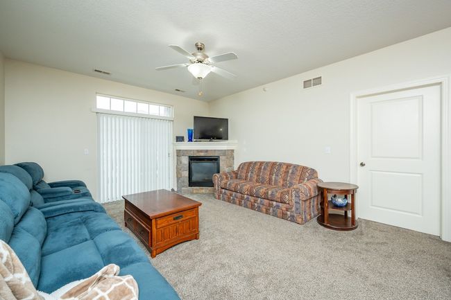 UNIT-1103 - 8350 Ep True Pkwy, Condo with 2 bedrooms, 2 bathrooms and null parking in West Des Moines IA | Image 5