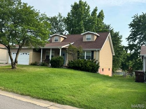 38 W Garden Walk Dr, Saint Peters, MO, 63376-3517 | Card Image