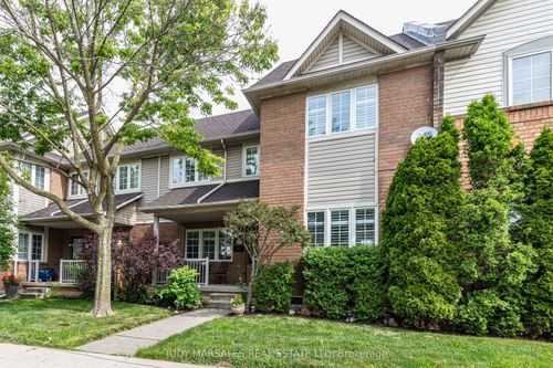 21-100 Beddoe Dr, Hamilton, ON, L8P4Z2 | Card Image