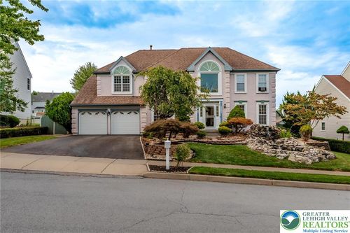 3321 Sturbridge Ave, Easton, PA, 18045-8139 | Card Image