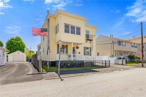 19 Charpentier Ave, Pawtucket, RI, 02861-1208 | Card Image