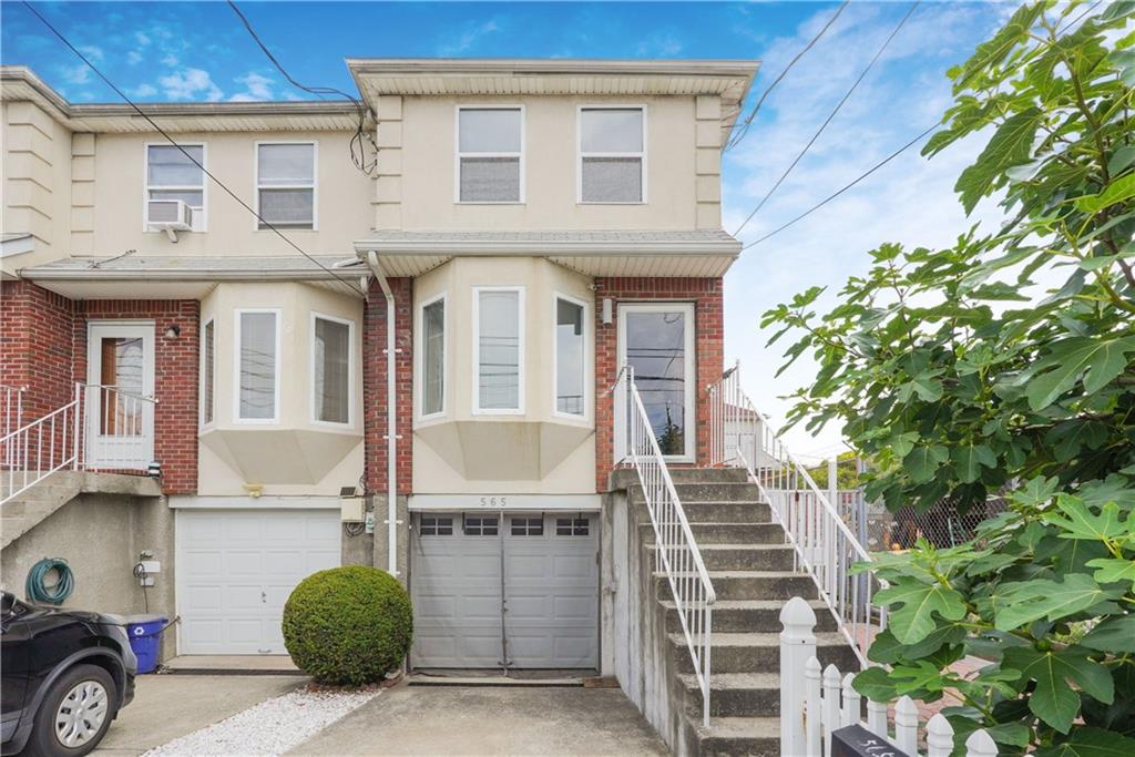Midland Ave, Staten Island, NY 10306