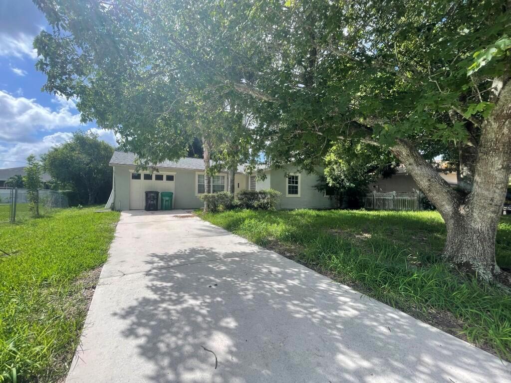 Crumpacker St, Port Saint Lucie, FL 34953