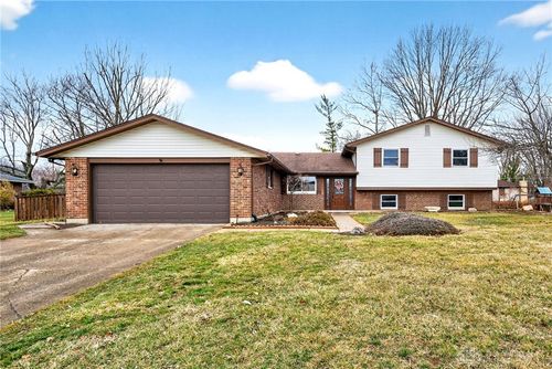 8141 Longcreek Dr, Dayton, OH, 45458-2110 | Card Image