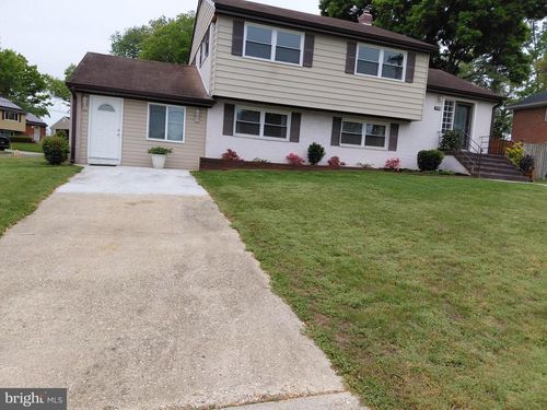 7119 Westchester Dr, TEMPLE HILLS, MD, 20748-4015 | Card Image
