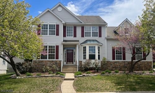 230 Winding Hill Dr, Hackettstown, NJ, 07840-5662 | Card Image