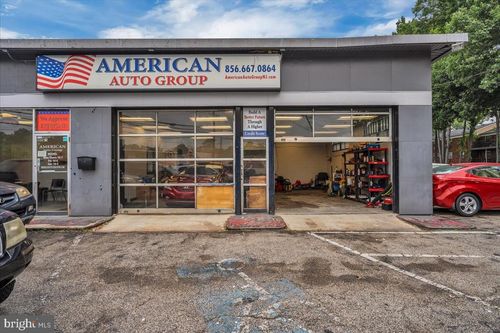 483 Route 38 W, Maple Shade, NJ, 08052-2062 | Card Image