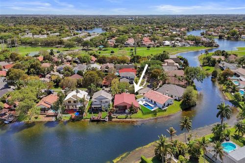 11585 N Quayside Dr, Hollywood, FL, 33026-3752 | Card Image