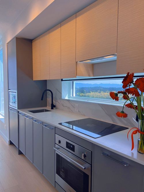 2909-13725 George Junction, Surrey, BC, V3T | Card Image