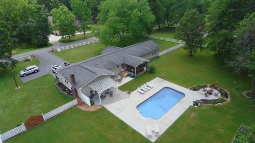1649 E Boy Scout Rd, Hixson, TN, 37343-2526 | Card Image