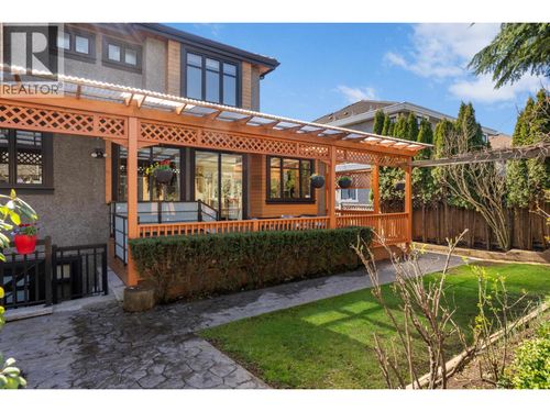 1041 W 58th Ave, Vancouver, BC, V6P1V9 | Card Image