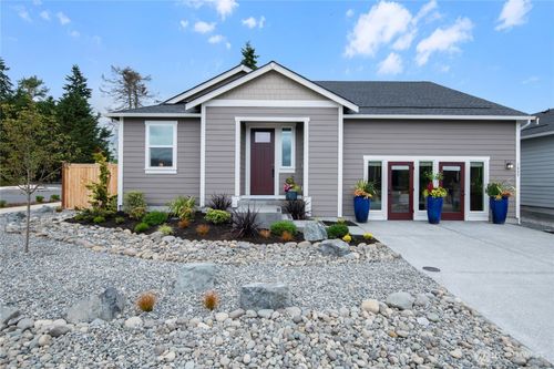 985 Folgate Dr, Sequim, WA, 98382-4372 | Card Image