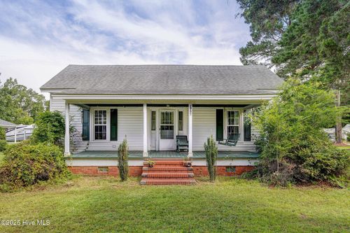 309 E Main St, Magnolia, NC, 28453-8102 | Card Image