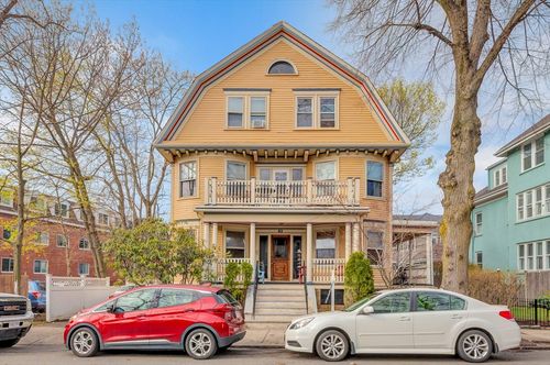 93 Moraine St, Boston, MA, 02130-4329 | Card Image