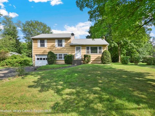 22 Appletree Dr, Rhinebeck, NY, 12572-1029 | Card Image