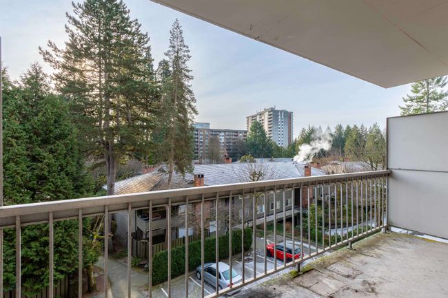 1234 - 235 Keith Road, Condo with 1 bedrooms, 1 bathrooms and 1 parking in West Vancouver BC | Image 12