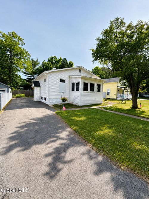 222 Upper Sherman Ave, Queensbury, NY, 12804-7907 | Card Image