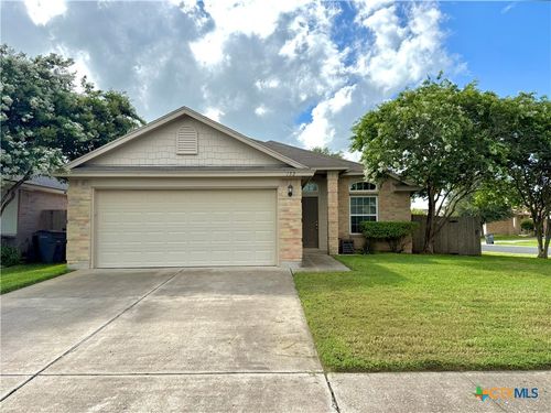 132 Carlsbad Dr, Victoria, TX, 77904-3666 | Card Image